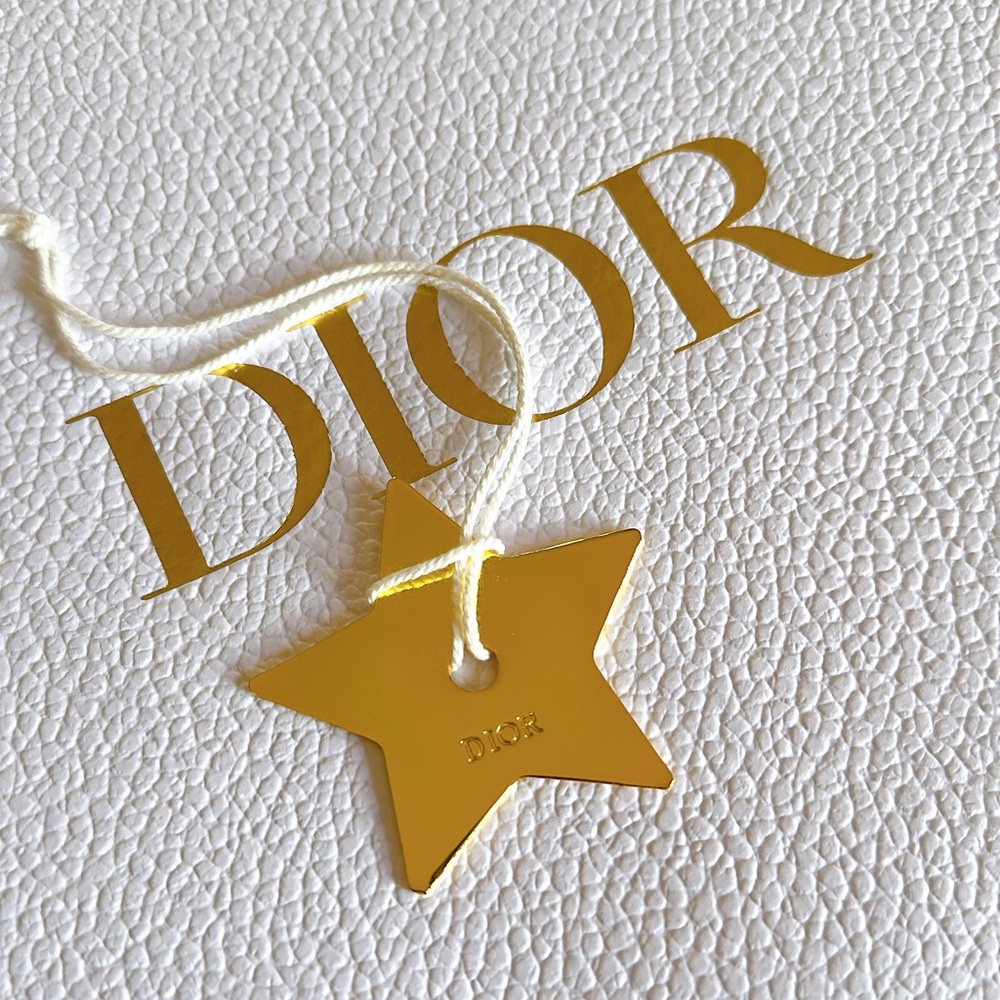 Dior | Gold Star